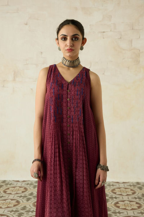 Nitya vintage pink pintuck dress