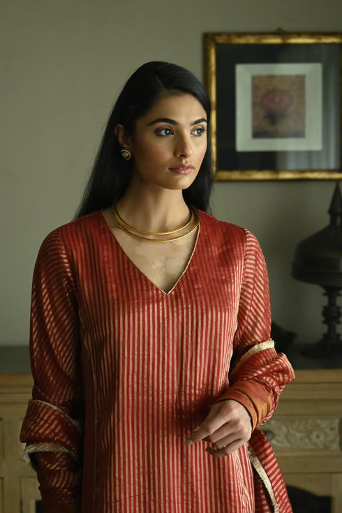 Noor anu red stripes kurta with pants