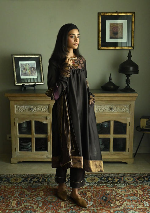 Noor brown empireline kurta with pants