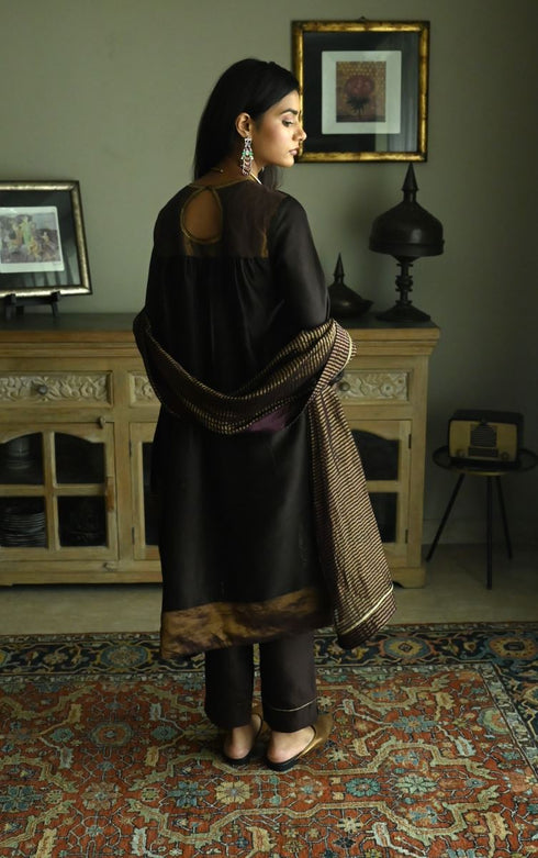 Noor brown empireline kurta with pants