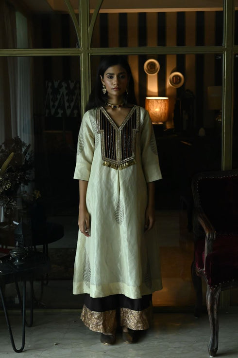 Noor chai beige banjara kurta with brown farshi pants