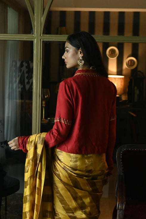 Noor haldi zari patti sari