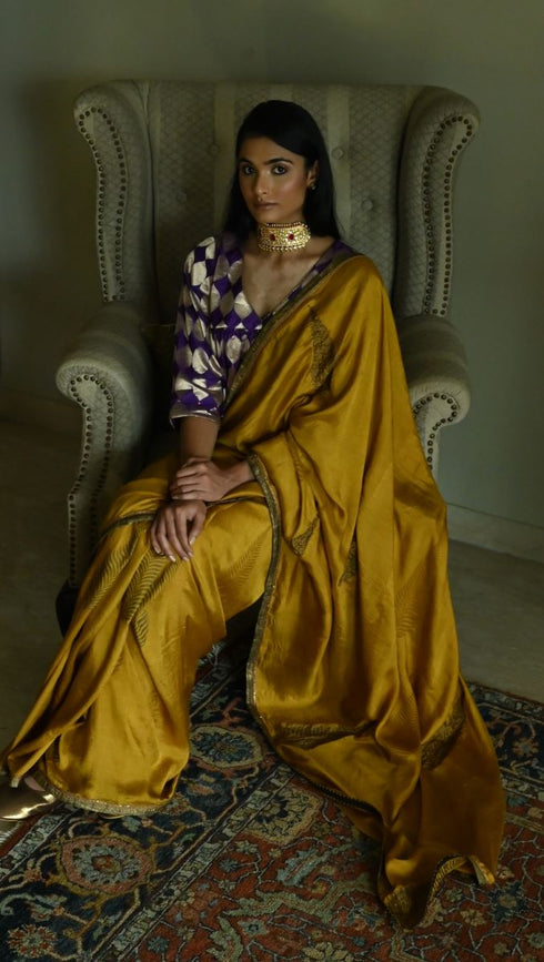 Noor ochre haldi patta sari