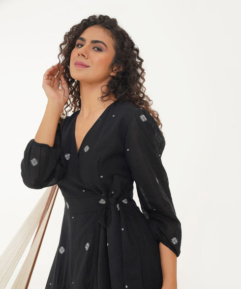 Oasis black oak dress