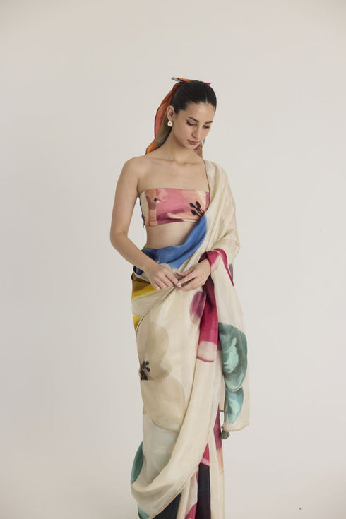 Off-white lila silk sari