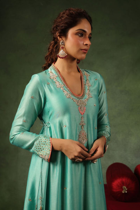 Pakeezah paan buta joda Neela set