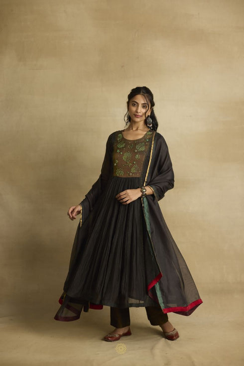 Parnika charcoal kurta set
