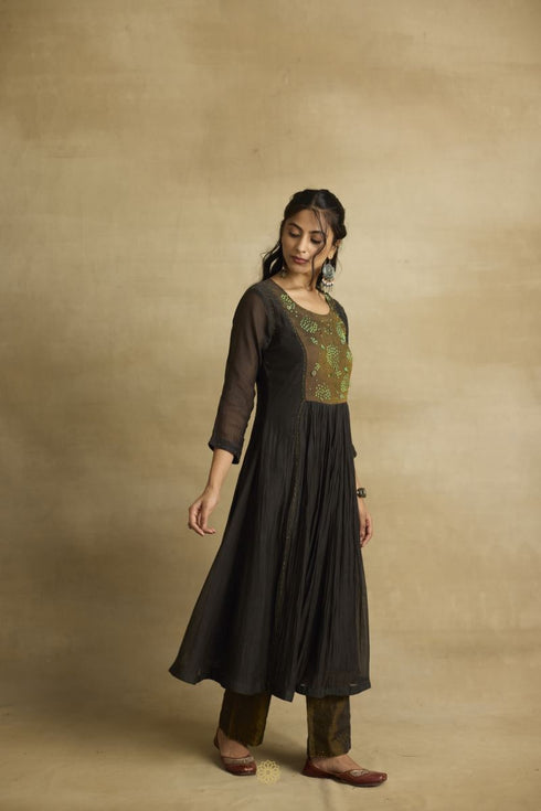 Parnika charcoal kurta set