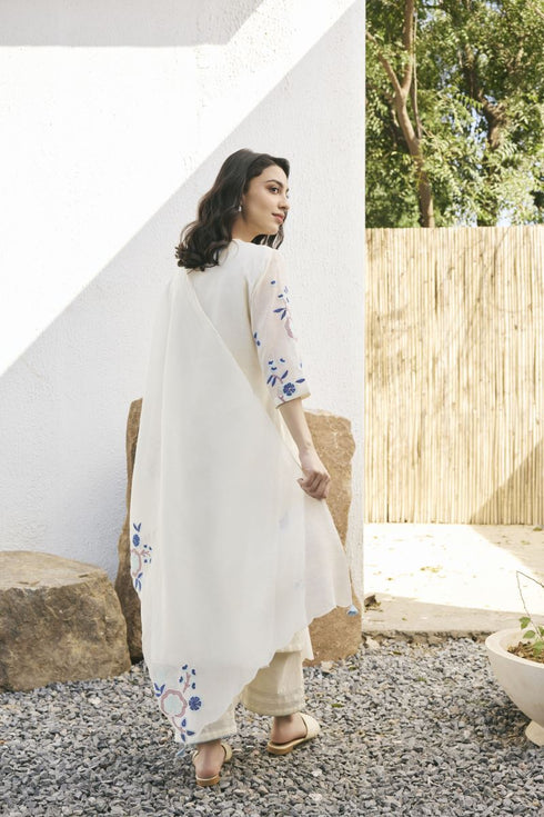 Pearl applique kurta set