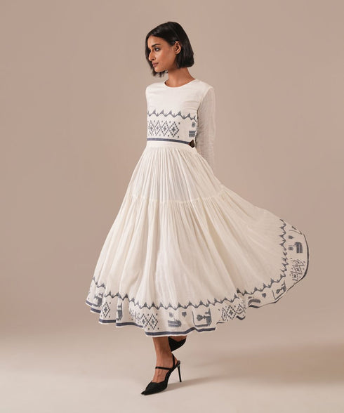 Pearl whisper dress
