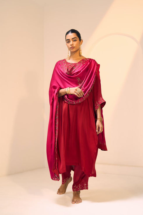 Pink isha dupatta