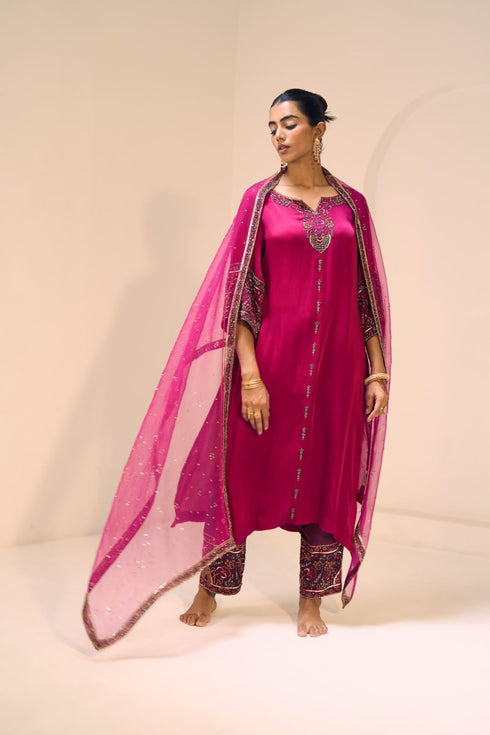 Pink taara dupatta