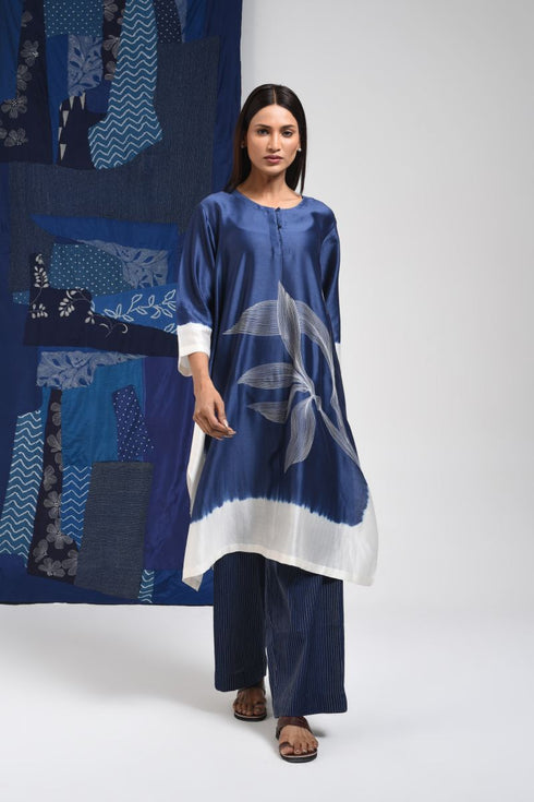Pitch blue tunic