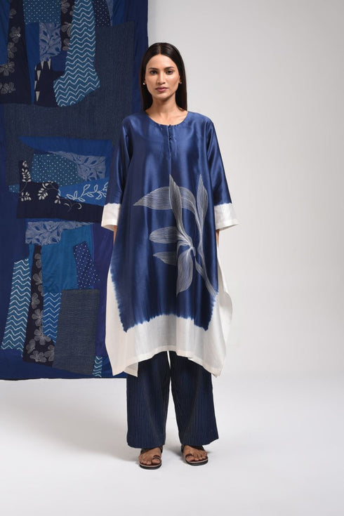 Pitch blue tunic