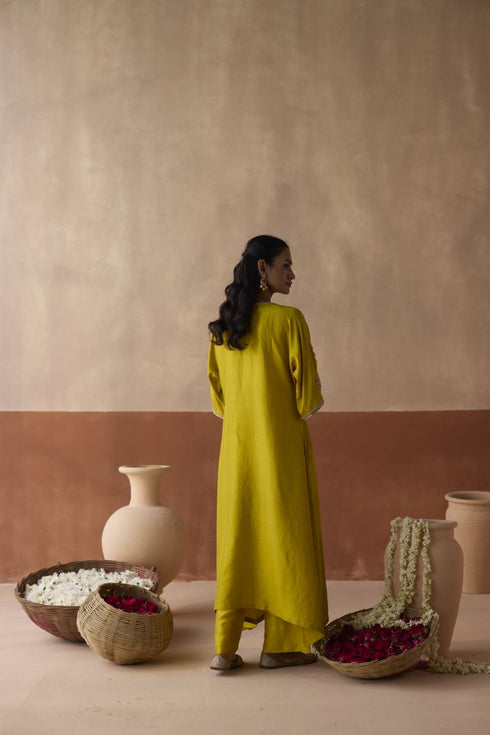 Plain chaand leaf green kaftan set