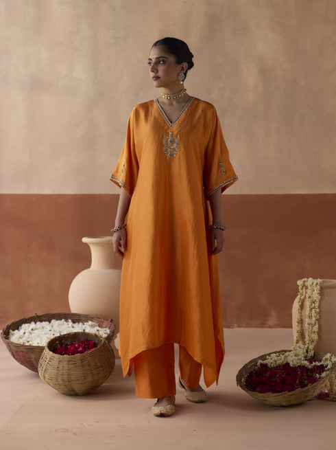 Plain chaand marigold kaftan set