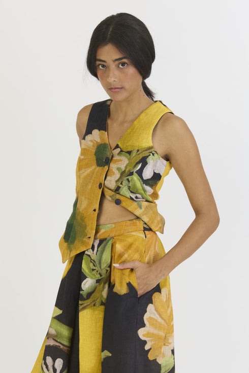 Pomello black and yellow waistcoat and box pleat skirt set