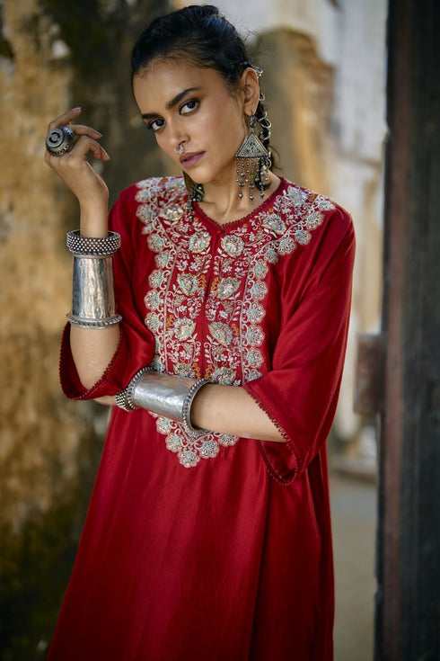 Red embroidered silk kaftan