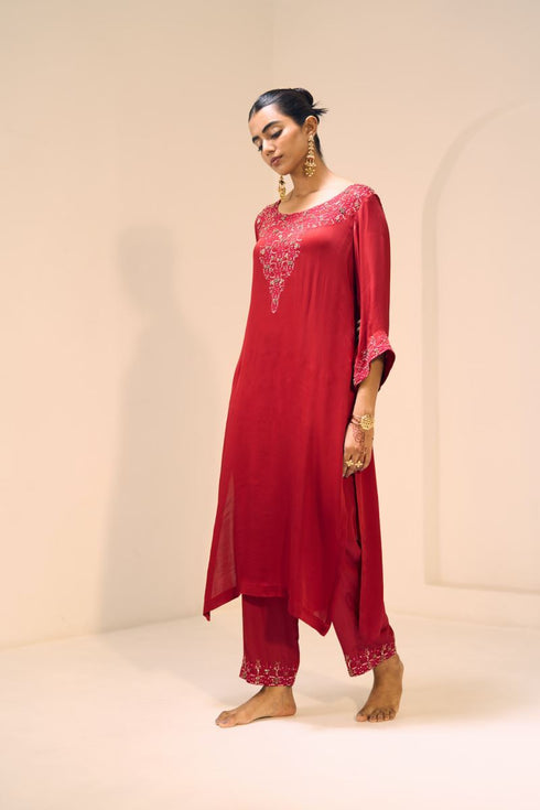 Red isha kurta with pants