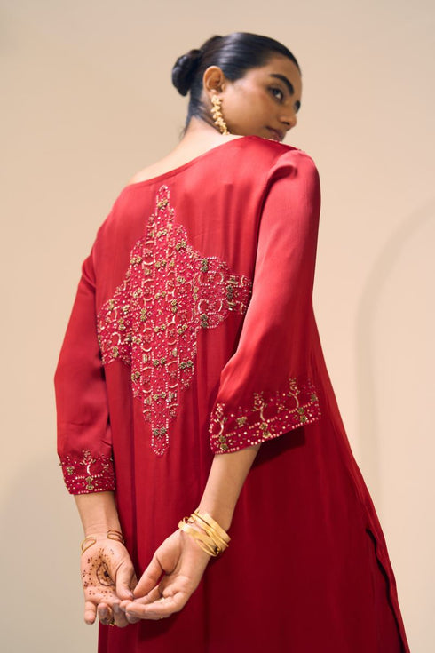 Red isha kurta with pants