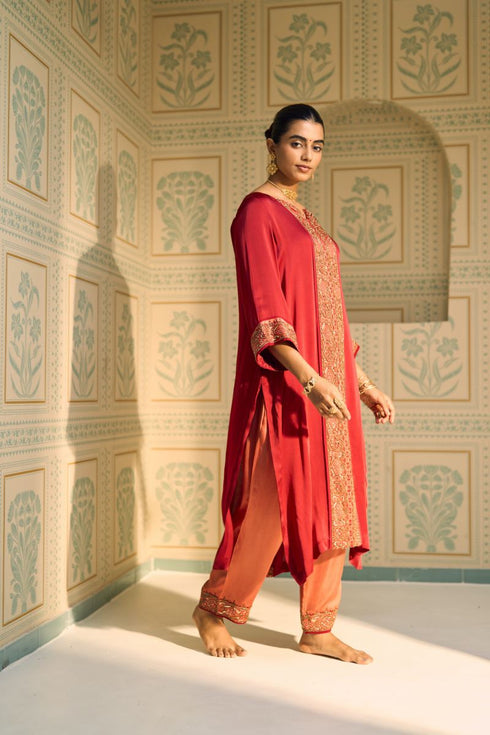 Red seerat kurta with pants