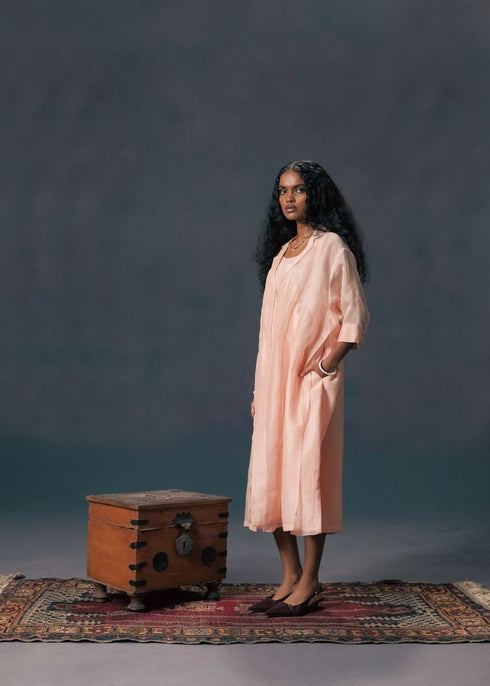 Resonance old rose jacket with straight cut dress