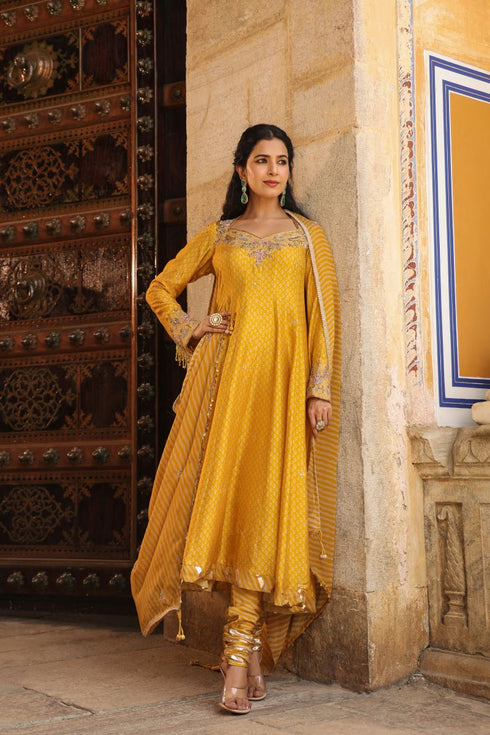 Riwayat mustard printed kalidar set