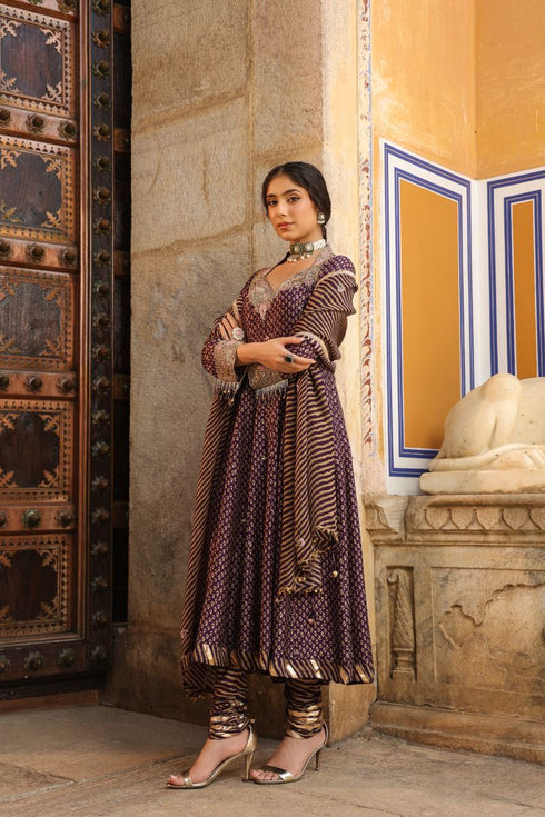 Riwayat purple printed kalidar set