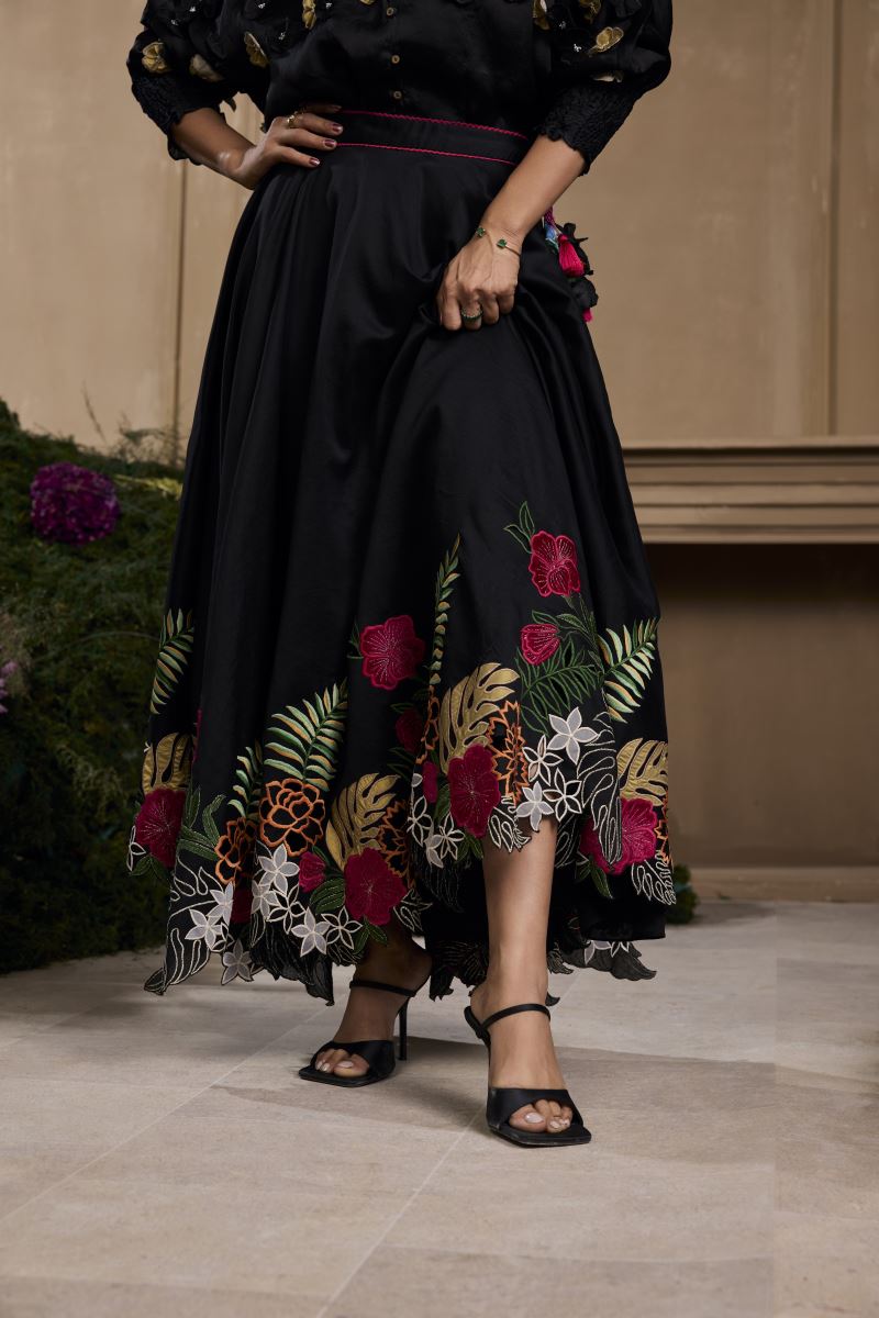 2910001 Black Floral Skirt