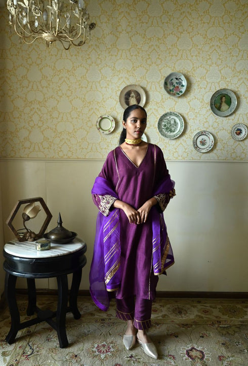 Roshnee purple kaftan set