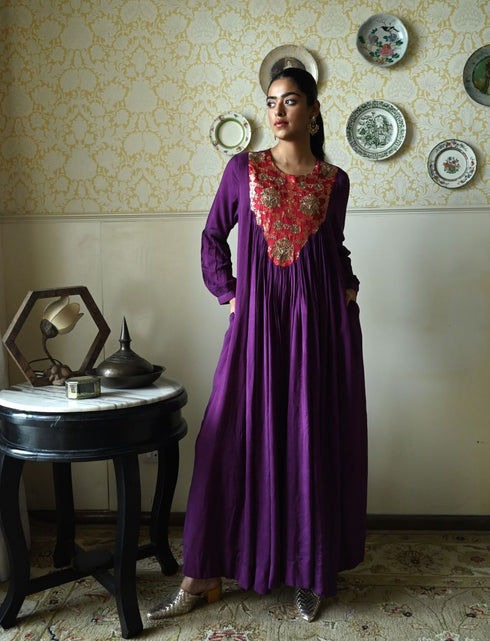 Roshnee vaani purple choga dress