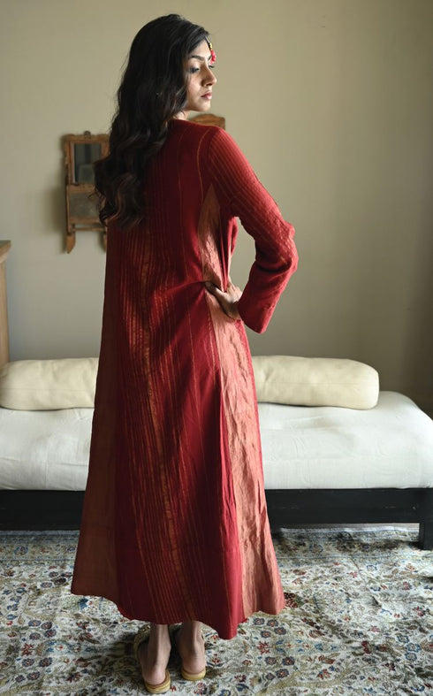 Rumi tannu red kurta