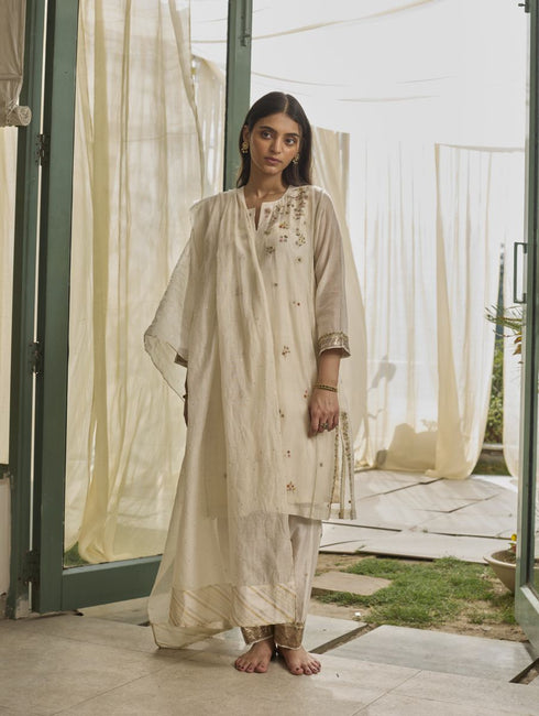 Seher nazm kurta set