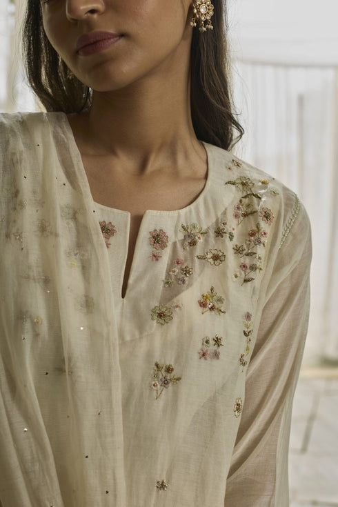 Seher nazm kurta set