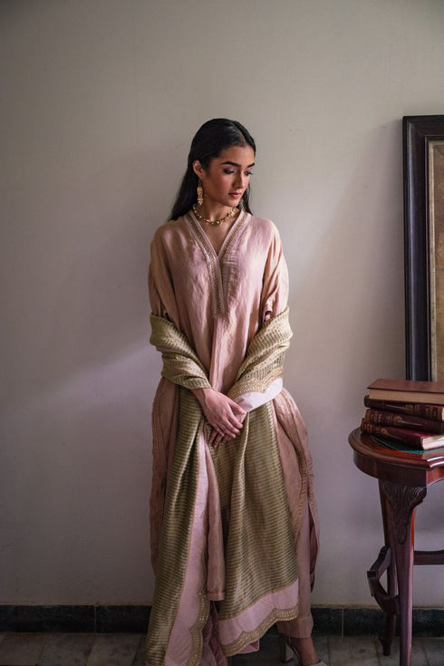 Shalimar bagh richa mauve pink kaftan with pants