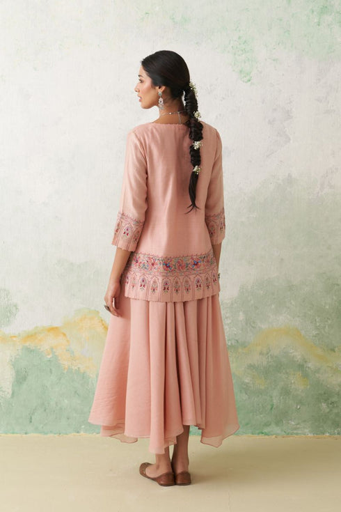 Soft pink chanderi kashmiri embroidered short kurta set