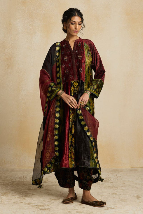 Suroor green organza stole