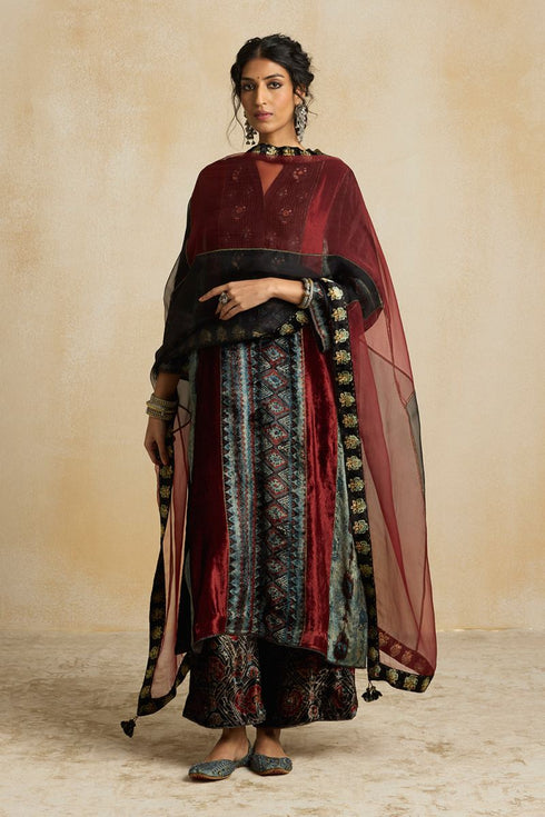 Suroor indigo phiran kurta