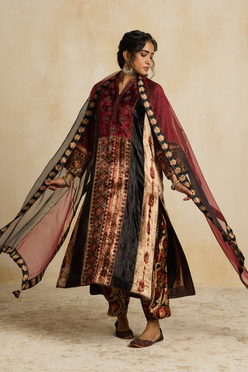Suroor kashish organza stole