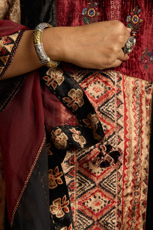 Suroor kashish organza stole