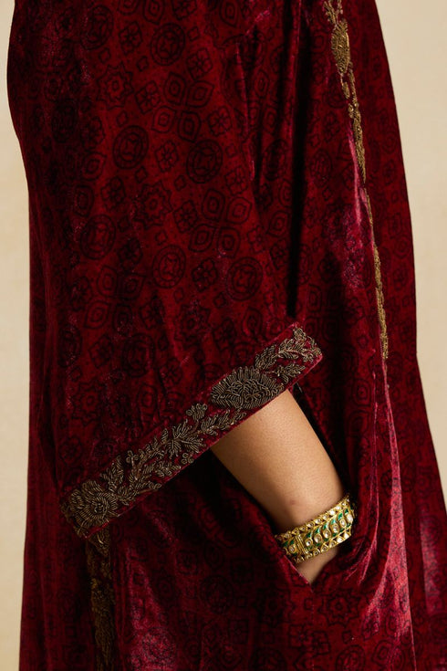 Suroor pink short phiran kurta