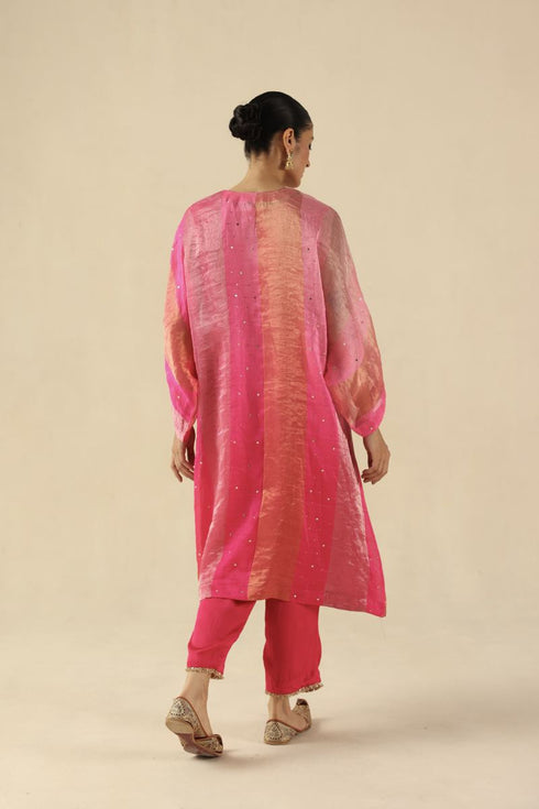 Tabeer fuchsia pink kurta set