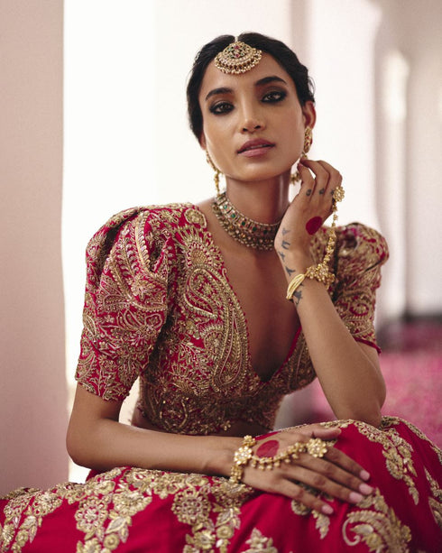 Urja red lehenga set