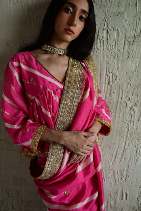 Urmila pink leheriya sari