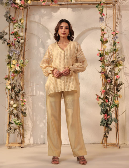 Vaayu beige V neck co-ord set
