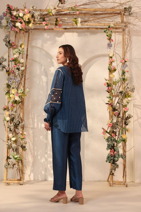 Vaayu dark blue V neck co-ord set