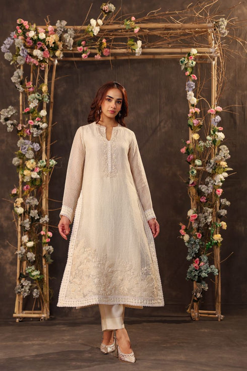 Vaayu ivory straight long kurta set