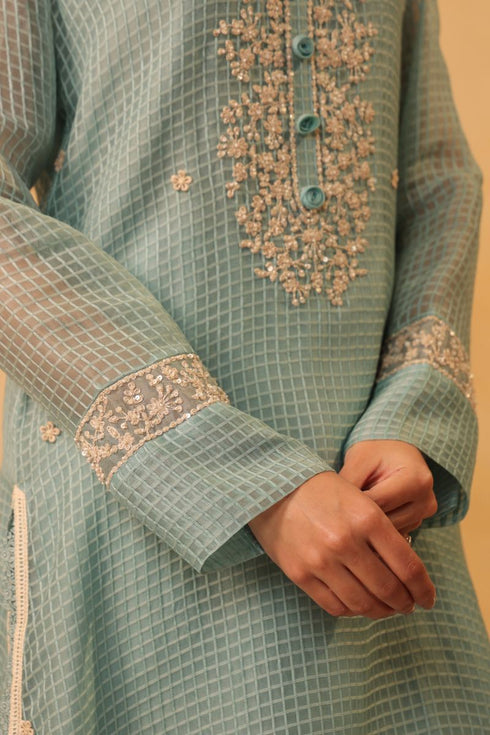 Vaayu light blue collar kurta set