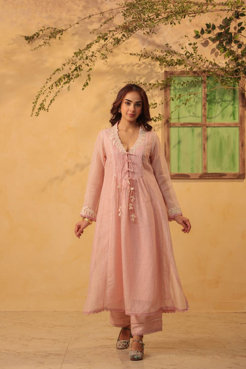 Vaayu light pink tie-up kurta set