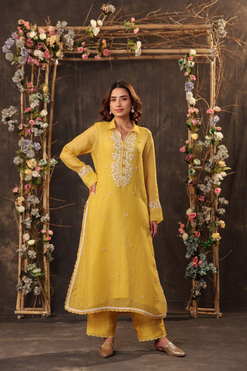 Vaayu yellow collar kurta set
